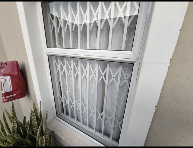 1 BEDROOM APARTMENT FOR SALE IN SCOTTSVILLE